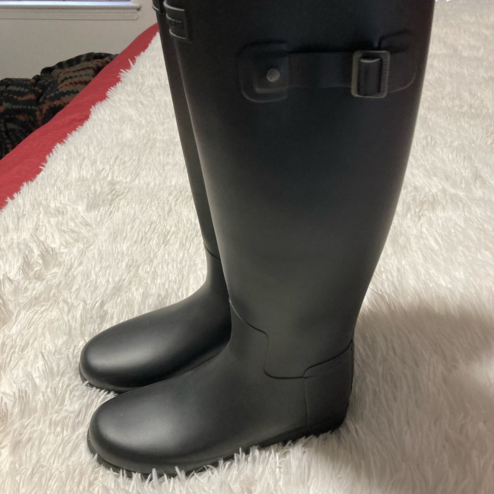 Matte black, like new Hunter boots